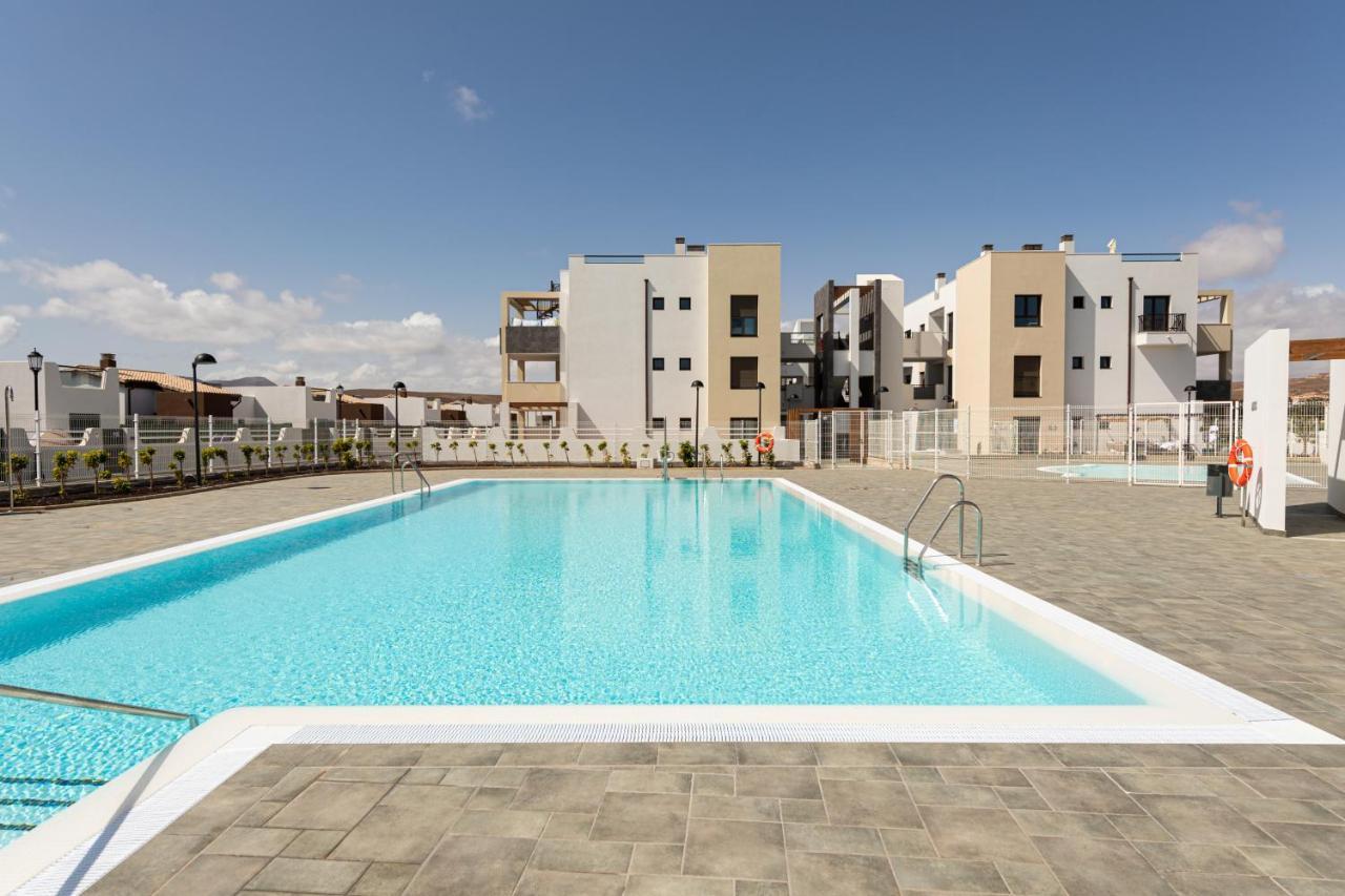Homeforguest Apartamento En Residencia De Lujo Con Terraza Y Piscina La Guirra エクステリア 写真