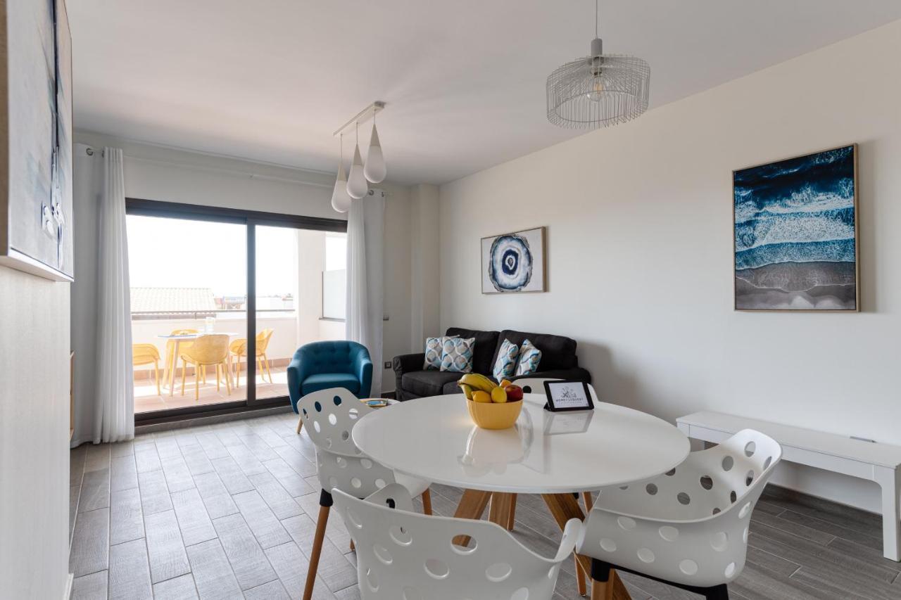 Homeforguest Apartamento En Residencia De Lujo Con Terraza Y Piscina La Guirra エクステリア 写真