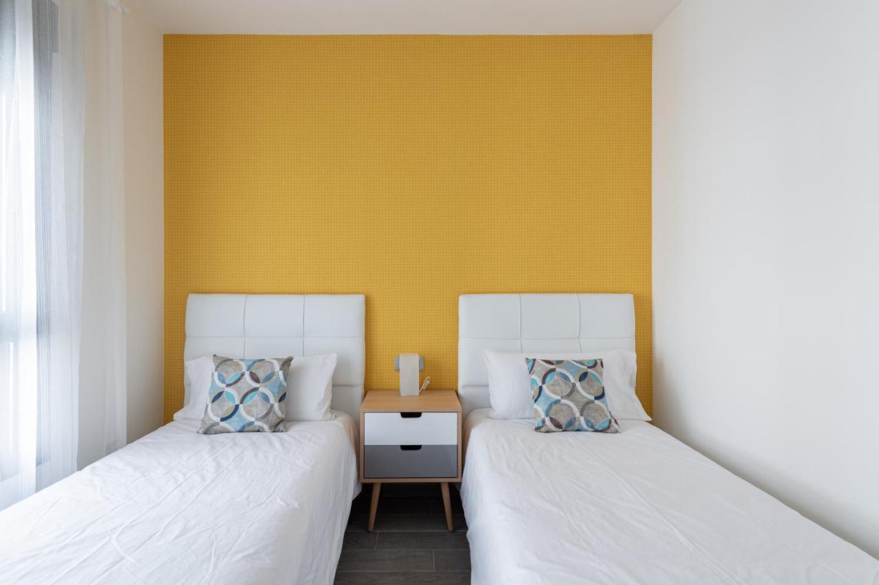 Homeforguest Apartamento En Residencia De Lujo Con Terraza Y Piscina La Guirra エクステリア 写真