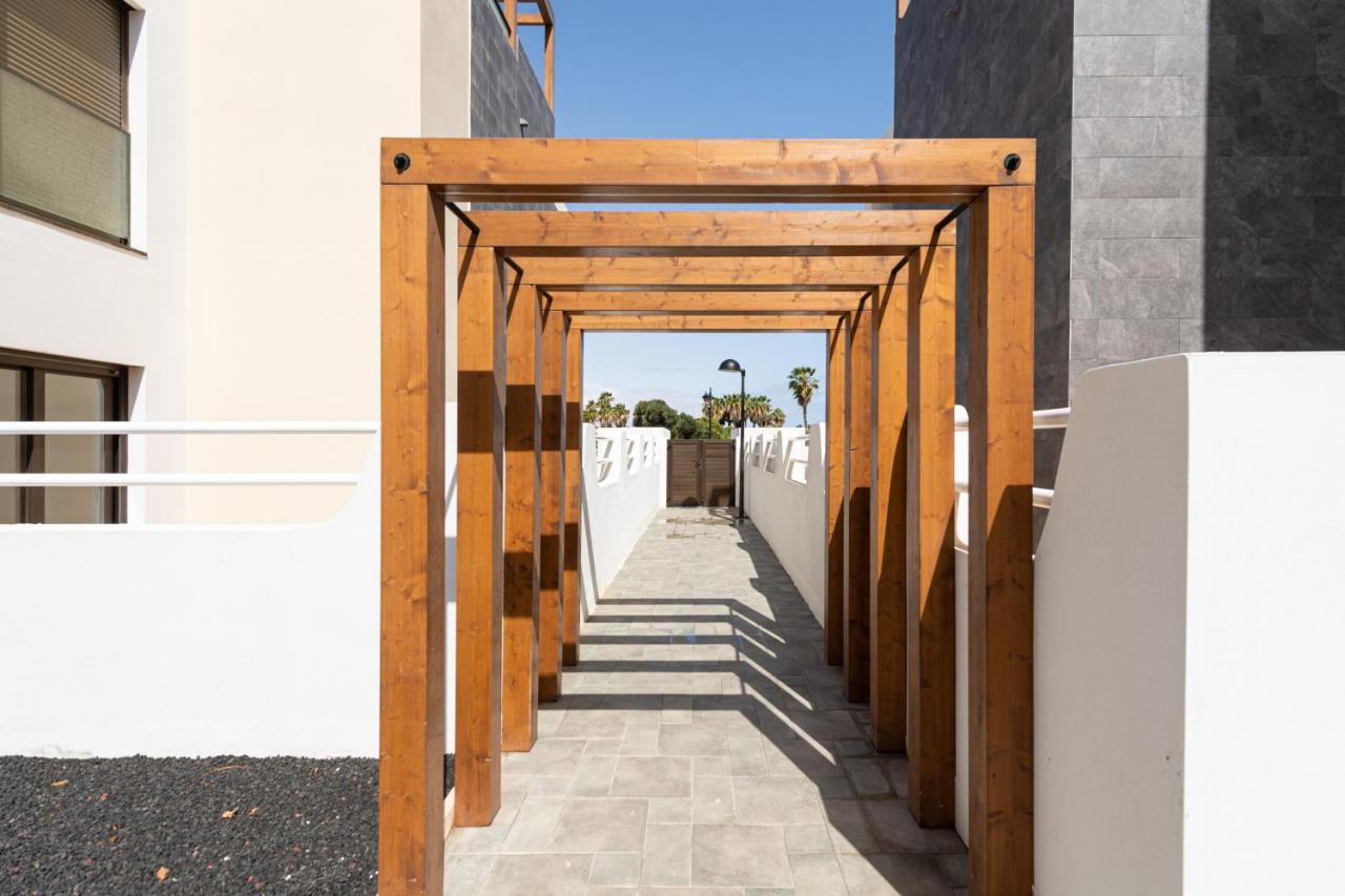 Homeforguest Apartamento En Residencia De Lujo Con Terraza Y Piscina La Guirra エクステリア 写真