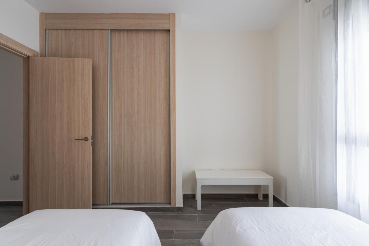 Homeforguest Apartamento En Residencia De Lujo Con Terraza Y Piscina La Guirra エクステリア 写真