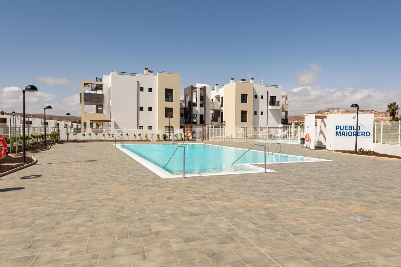 Homeforguest Apartamento En Residencia De Lujo Con Terraza Y Piscina La Guirra エクステリア 写真