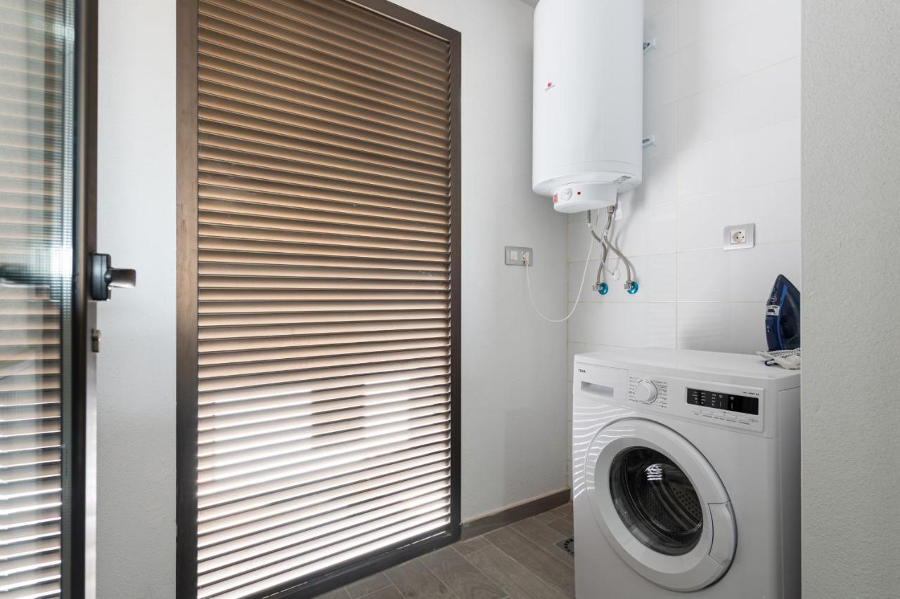 Homeforguest Apartamento En Residencia De Lujo Con Terraza Y Piscina La Guirra エクステリア 写真